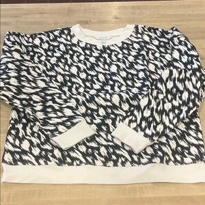 Garnet Hill  Crew sweatshirt L